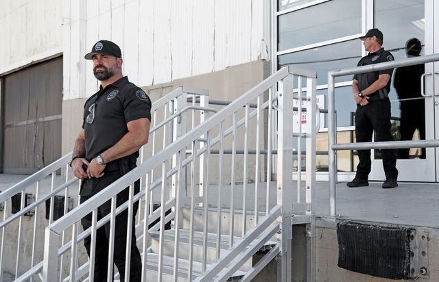 The Difference Between Security Guards And Executive Protection